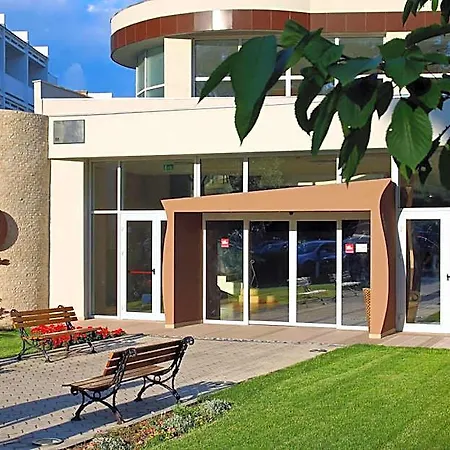 2d And Hotel Neptun