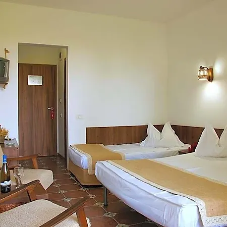 Hotel 2d And 3*